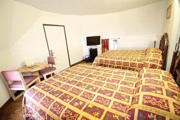 Wigwam Motel image 12